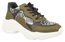 Load image into Gallery viewer, Athletic Sneaker/ Snake